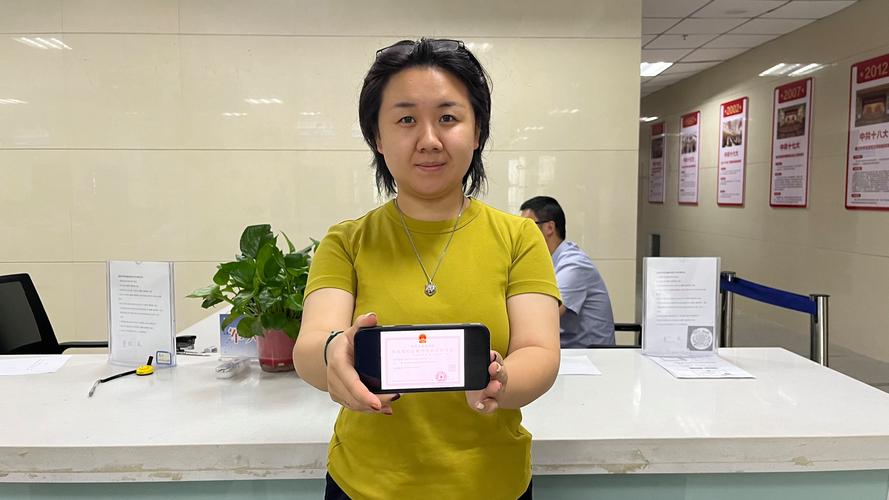 灌南发出首张网络预约出租汽车经营许可证